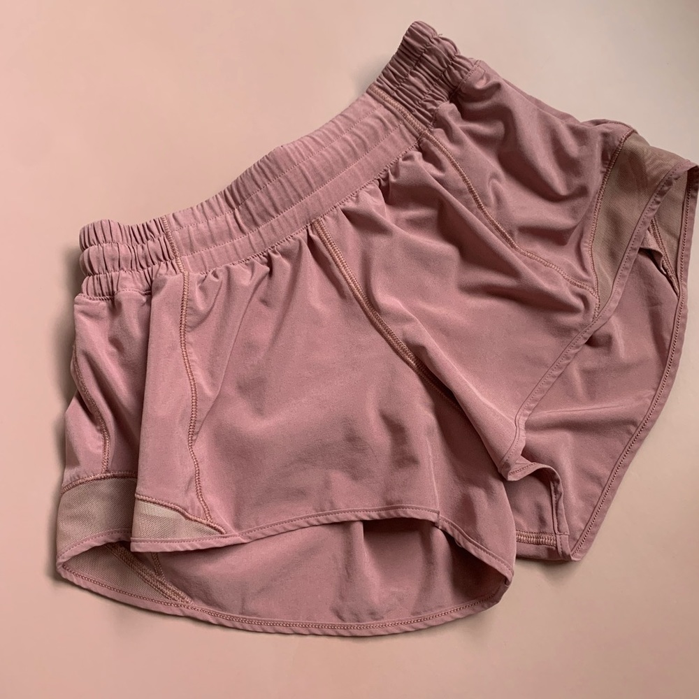 Lululemon Hotty Hot Short 2.5”